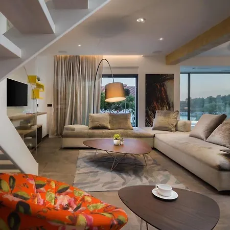 Magnificent Deluxe With Jacuzzi And Steam Villa